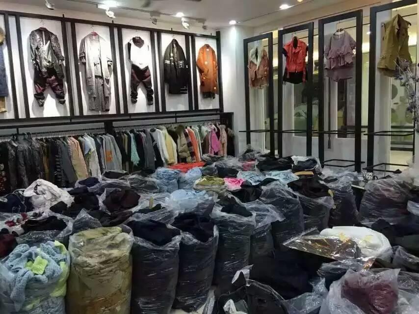 即墨服装市场女装批发 10元起一手价，开启你的时尚生意